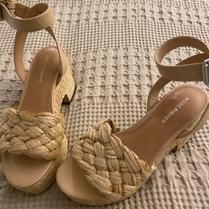 Marc Fisher Wedges